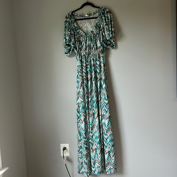 Maxi dress - Picture 1 of 3